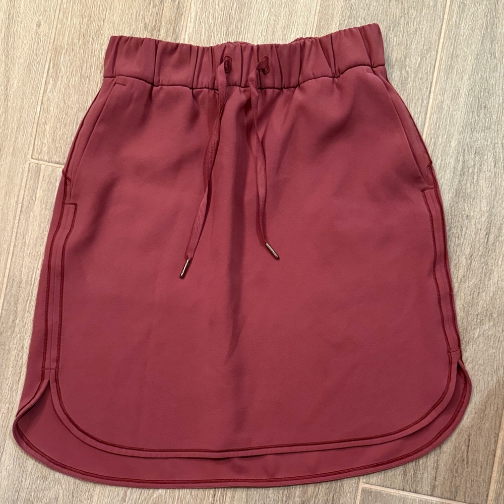 Lululemon On The Fly Skirt - Picture 2 of 9